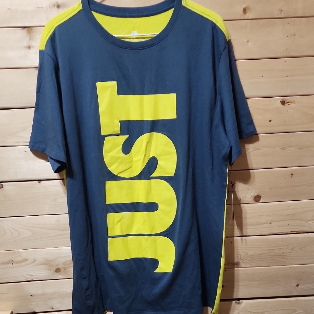 Nike Blue and Yellow Graphic Tee Size XL NEW